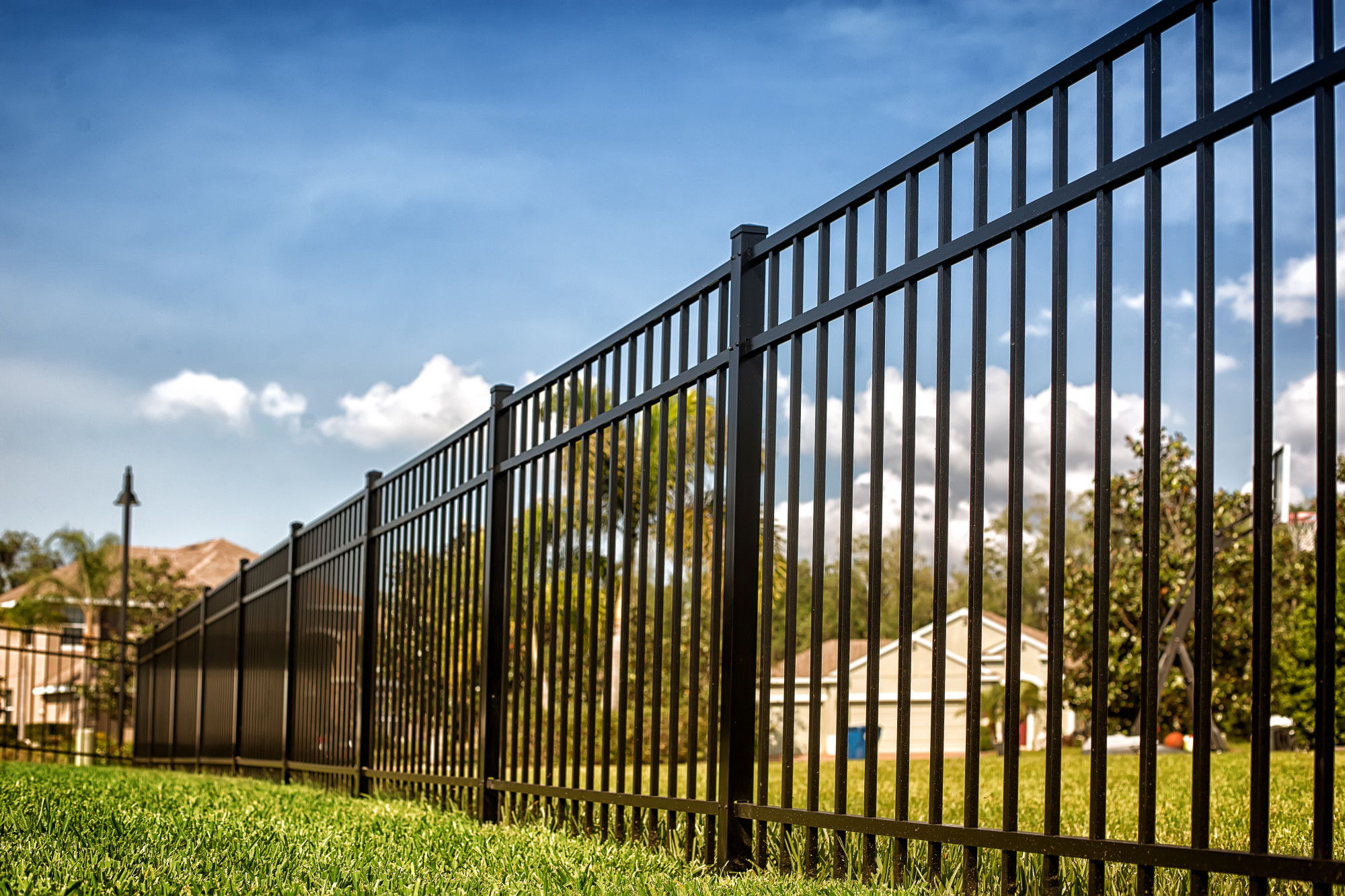 7 Reasons to Install a Fence Around Your Home