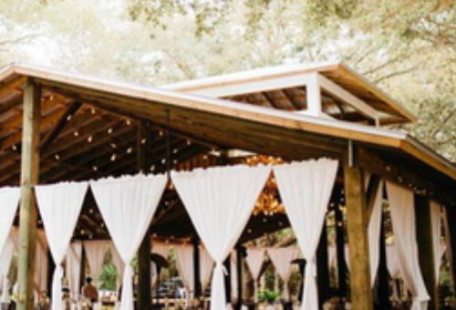 11 Rustic Ideas for a Barn Wedding That You'll Love