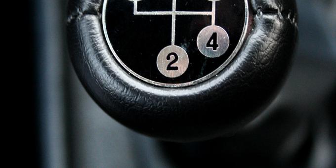 How to Learn Clutch Control in a Manual Transmission Car