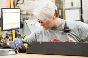 Ridge Corporation - Team Engine Case Study in Manufacturing HR