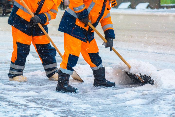 hiring snow shovelers