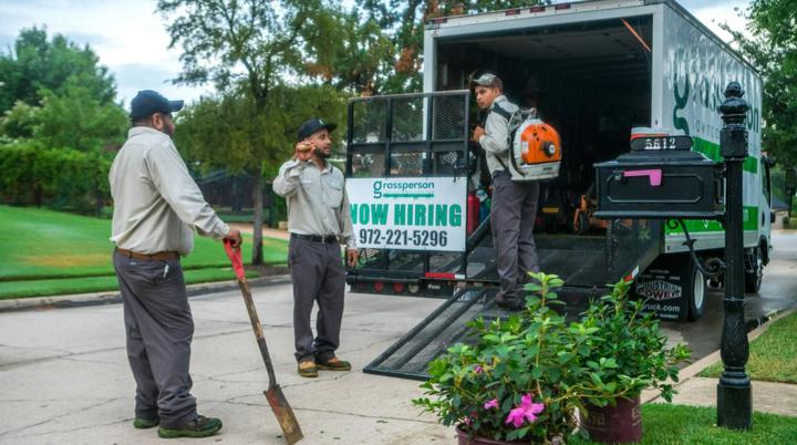 Applicant Sourcing for the Blue-Collar Industry