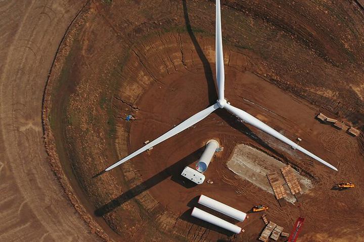 Giant wind turbine